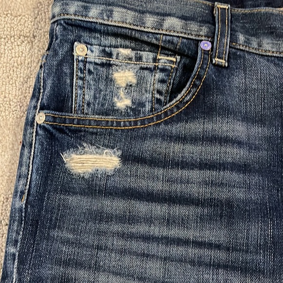 7 for all mankind boyfriend Jean size 31 worn once, whispered denim - Picture 3 of 12